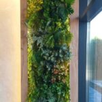 Svetna stabla i vestacko cvece, vertikalne baste